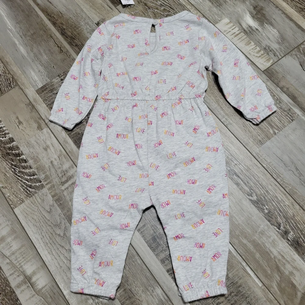 New Old Navy Baby Love Amour Long Sleeve One Piece Outfit Size 3-6M